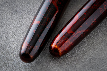 Byakudan Fountain Pen – Urushi Lacquer Finish