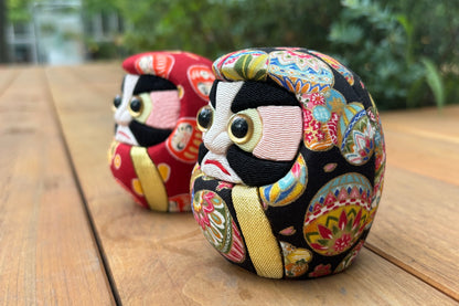 Edo Kimekomi Daruma Dolls